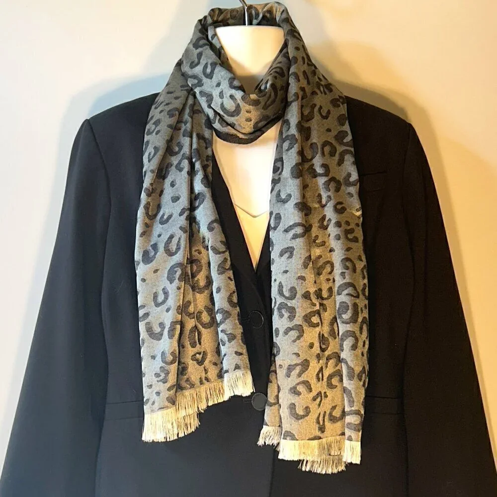 Reversible Leopard Animal Print Silky black/silver scarf-wrap Parisian Chic
